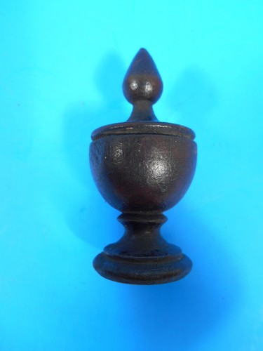 Vintage antique clock finial - /,
