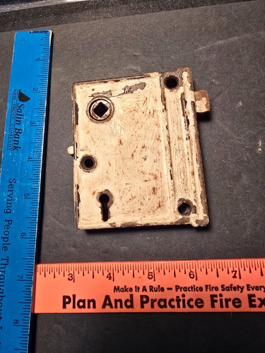 Vintage skeleton keyhole door - vintage,